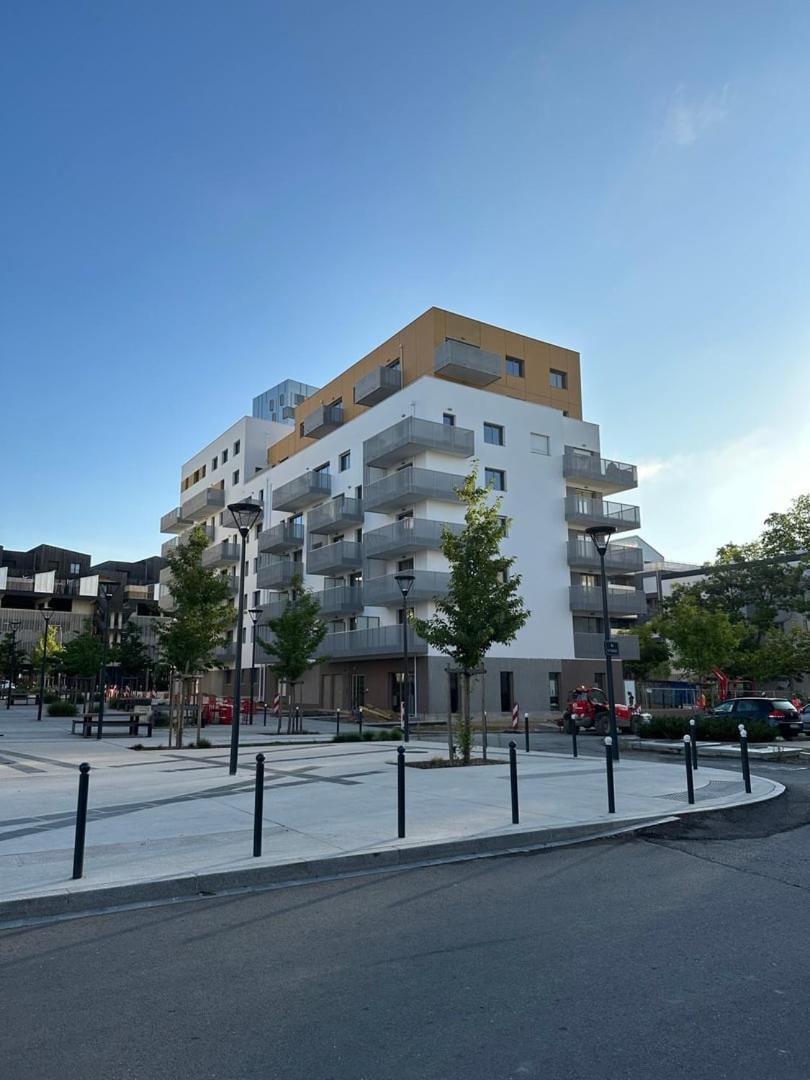 Le Normand- Appartement Neuf, 3 Chambres, Terrasse رينز المظهر الخارجي الصورة